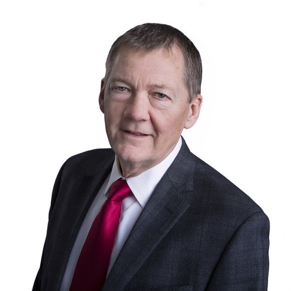 Robert (Bob) Dewar, REALTOR®